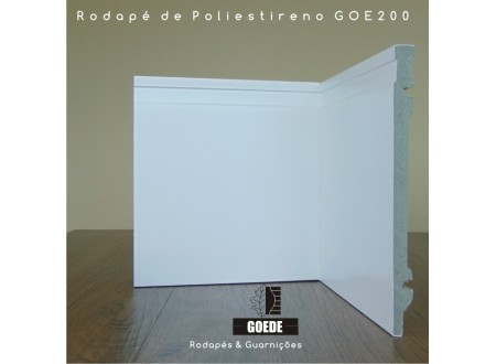 RODAPÉ - MOLDURA IMPERMEÁVEL Barra de 2,40m x 200 mm GOE200